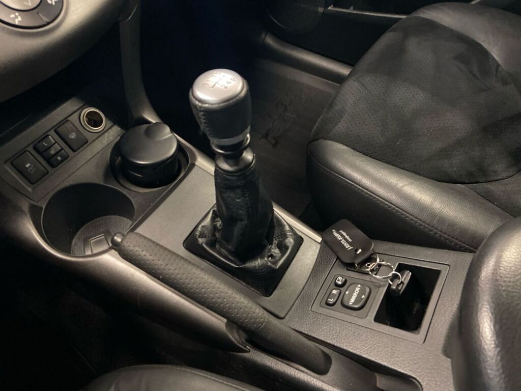 Toyota RAV4 2012 Musta