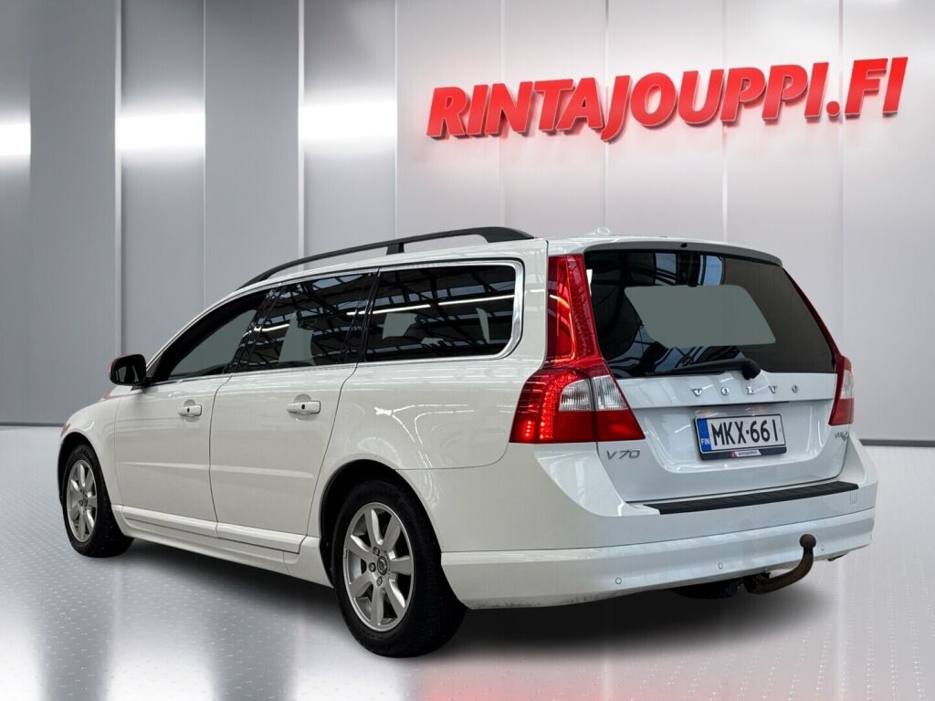 Volvo V70 2012 Valkoinen