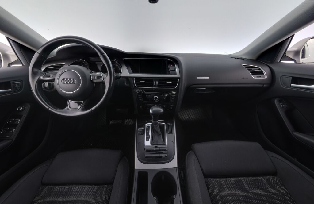 Audi A5 2012 Hopea