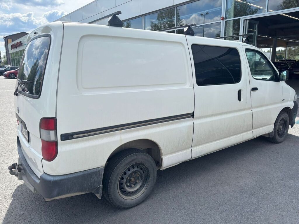 Toyota Hiace 2008 Valkoinen