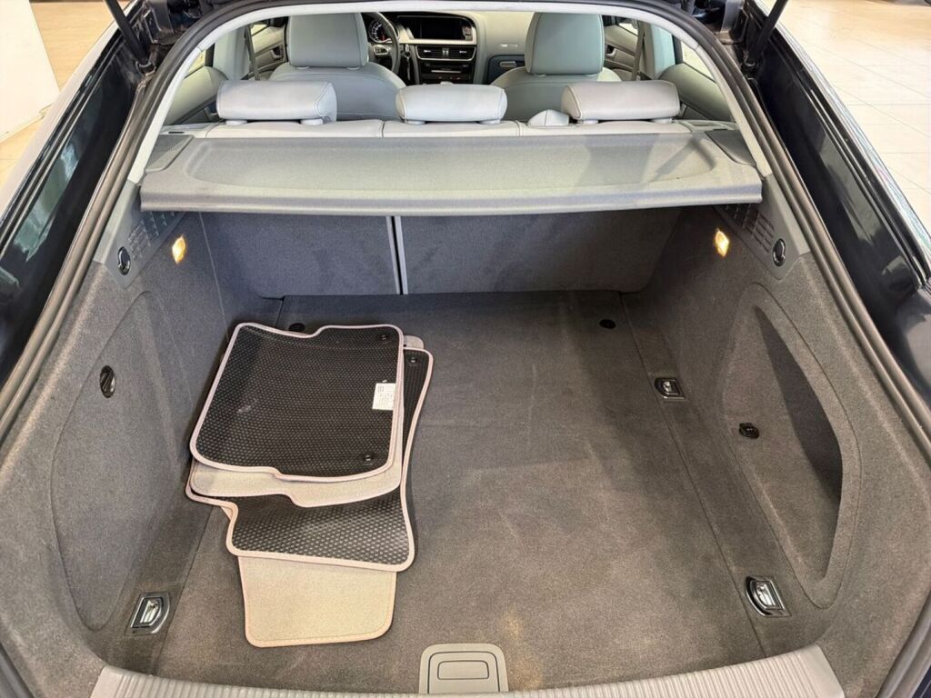 Audi A5 2012 Sininen