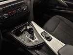 BMW 318 2013 Musta