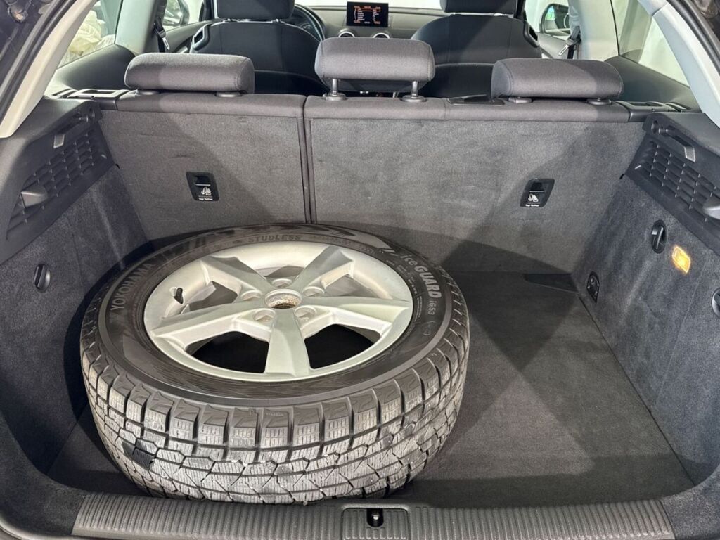 Audi A3 2013 Ruskea (beige)