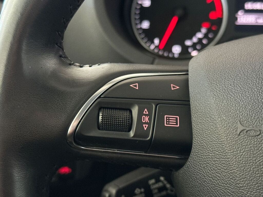 Audi A3 2013 Ruskea (beige)