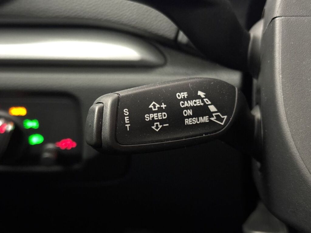 Audi A3 2013 Ruskea (beige)