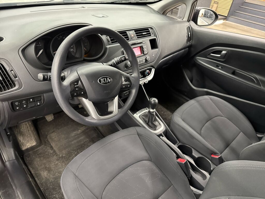 Kia Rio 2013 Harmaa