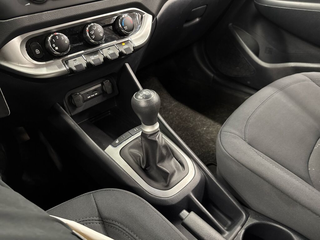 Kia Rio 2013 Harmaa