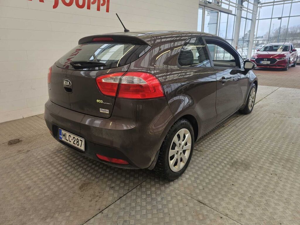 Kia Rio 2013 Ruskea (beige)