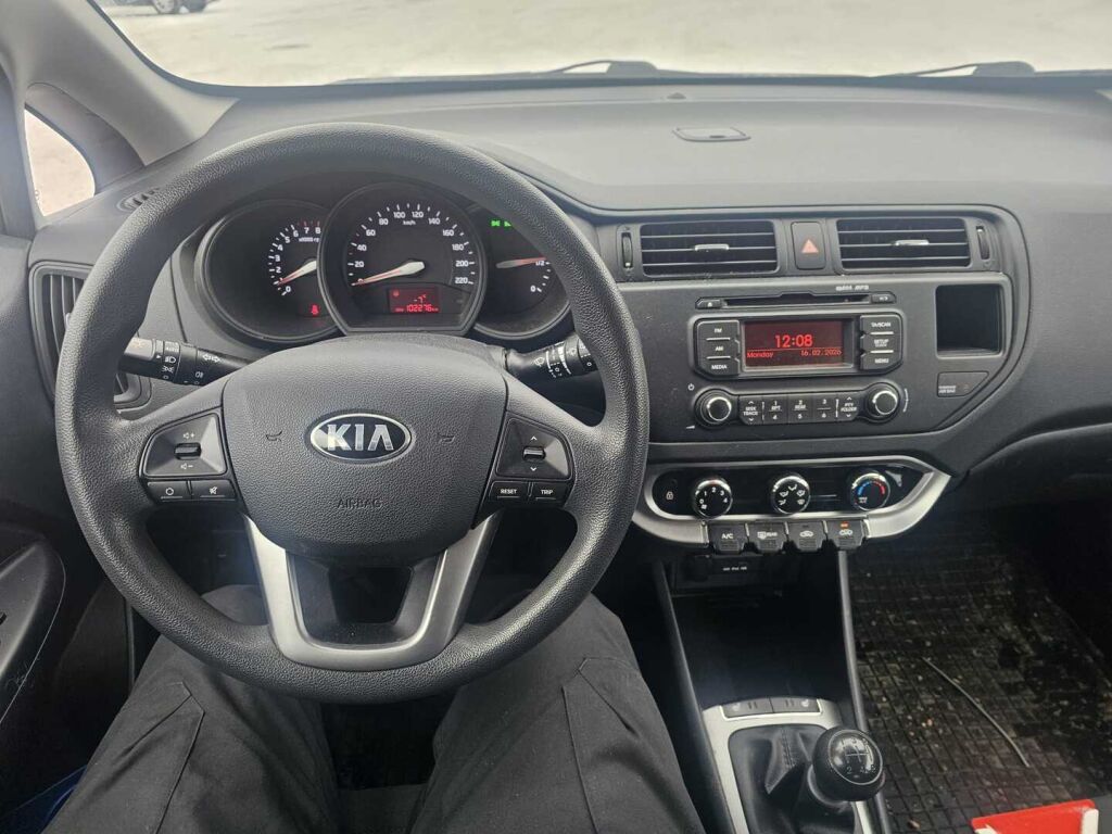 Kia Rio 2013 Ruskea (beige)