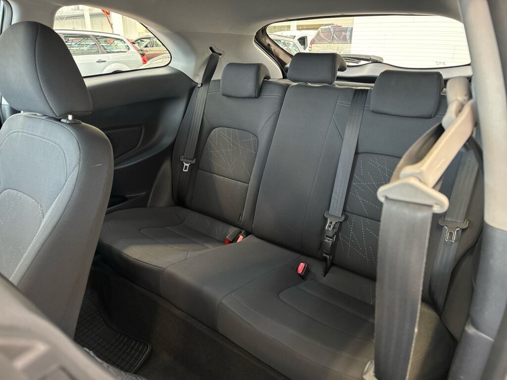 Kia Rio 2013 Ruskea (beige)