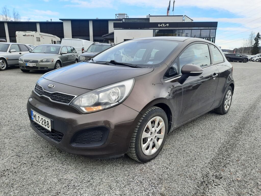 Kia Rio 2013 Ruskea (beige)