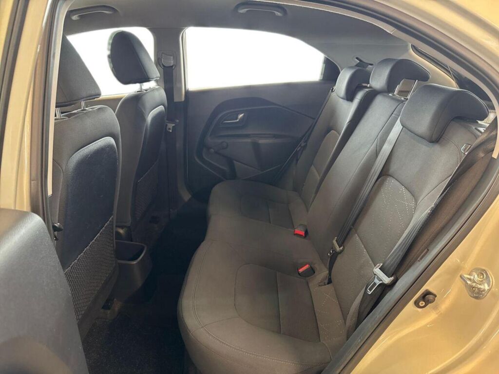 Kia Rio 2013 Ruskea (beige)