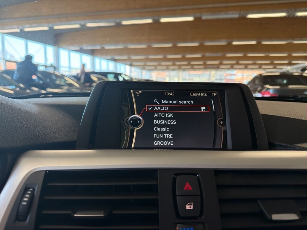 BMW 320 2013 Harmaa