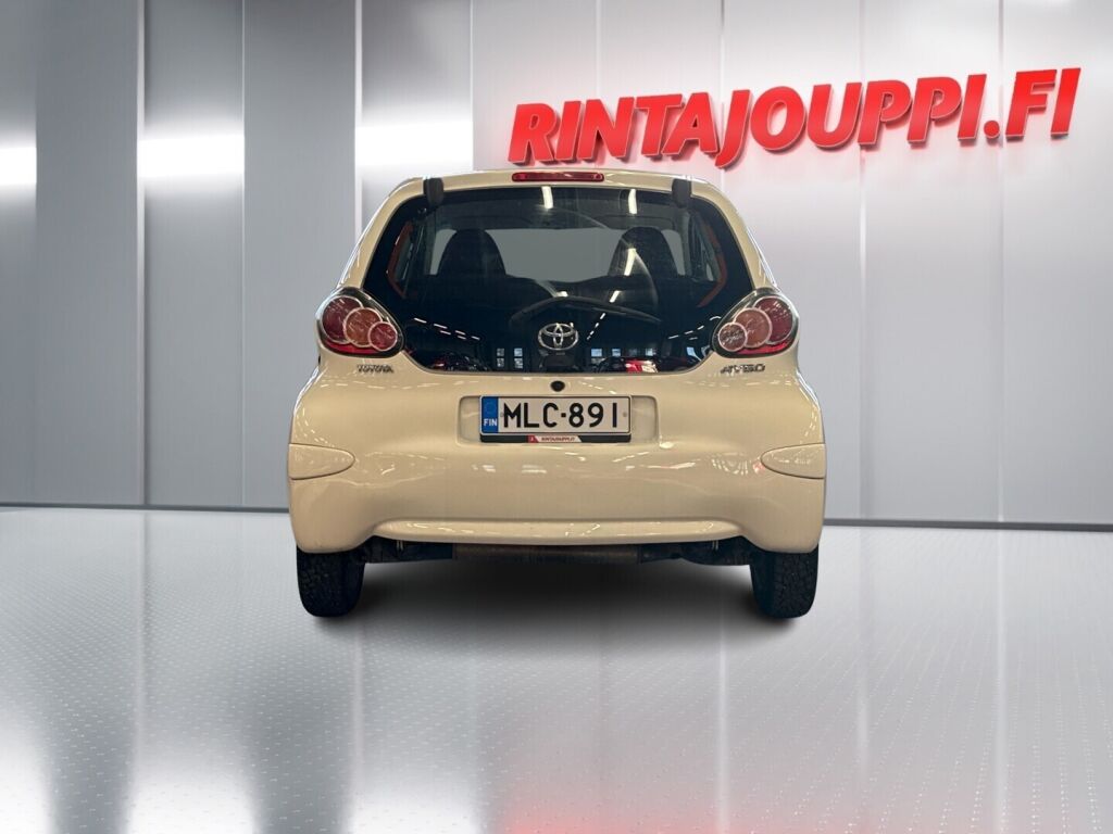 Toyota AYGO 2013 Valkoinen