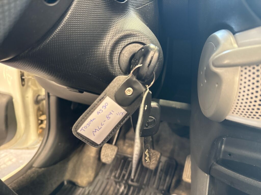 Toyota AYGO 2013 Valkoinen