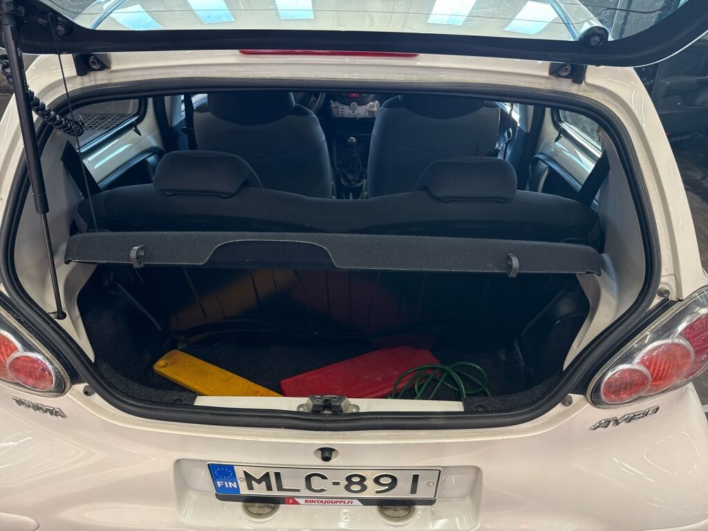 Toyota AYGO 2013 Valkoinen