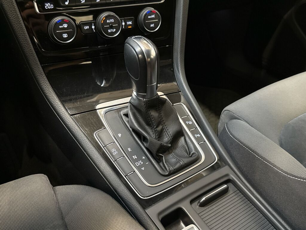 Volkswagen Golf 2013 Harmaa