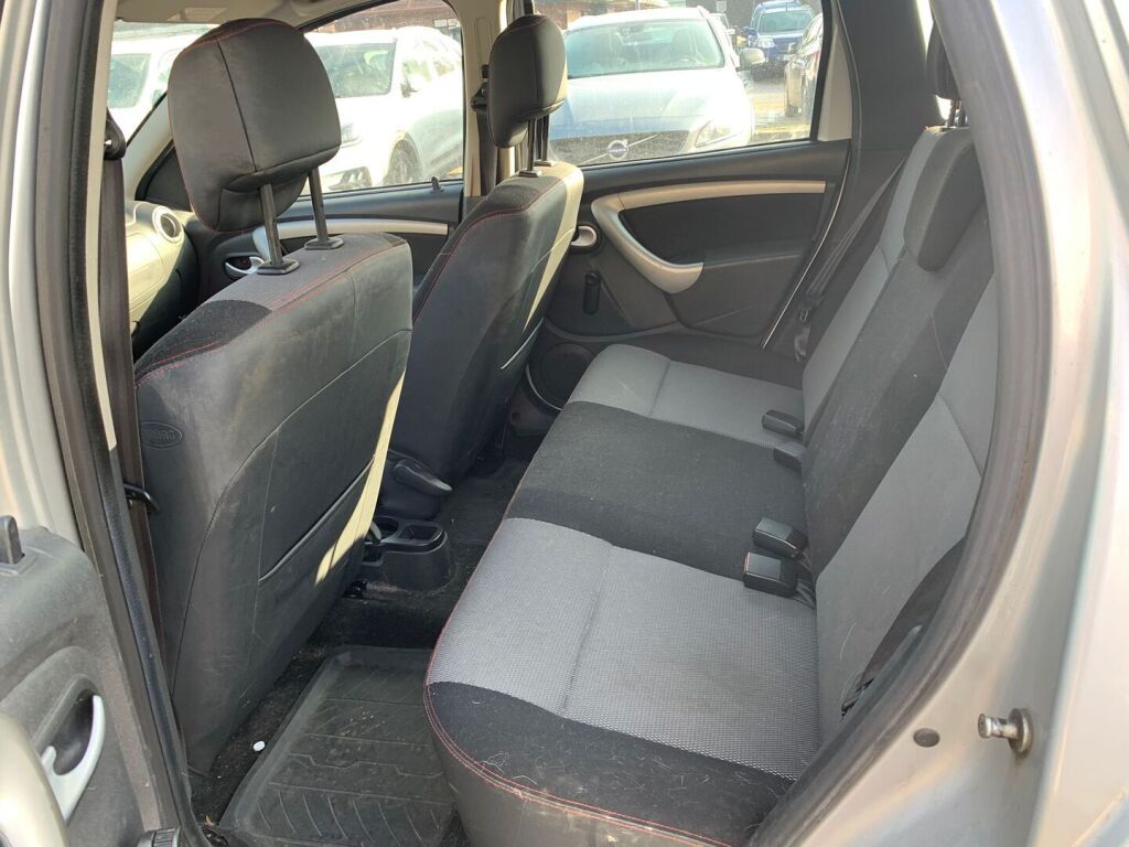 Dacia Duster 2013 Harmaa