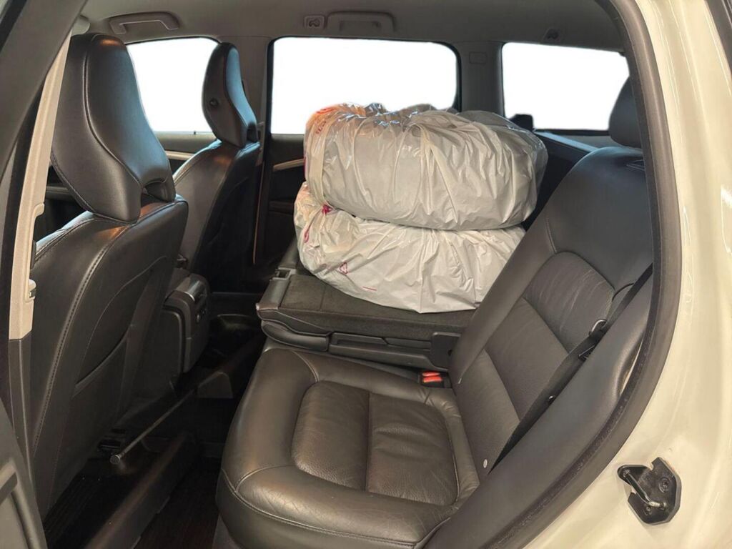 Volvo V70 2013 Valkoinen