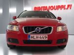 Volvo V70 2013 Punainen