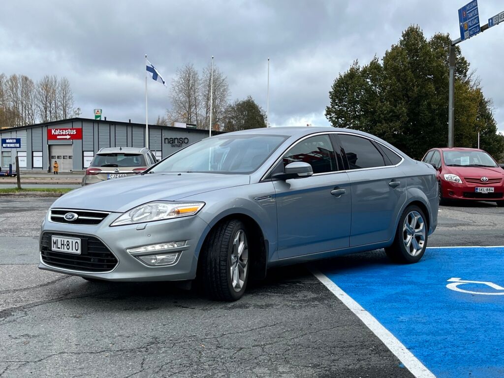 Ford Mondeo 2013 Harmaa