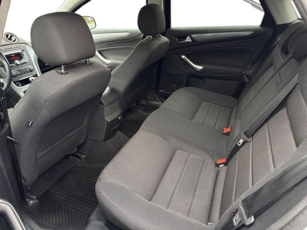Ford Mondeo 2013 Harmaa