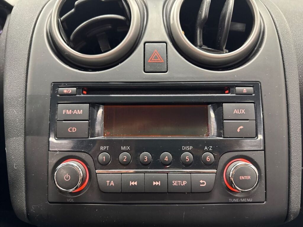 Nissan Qashqai 2013 Ruskea (beige)