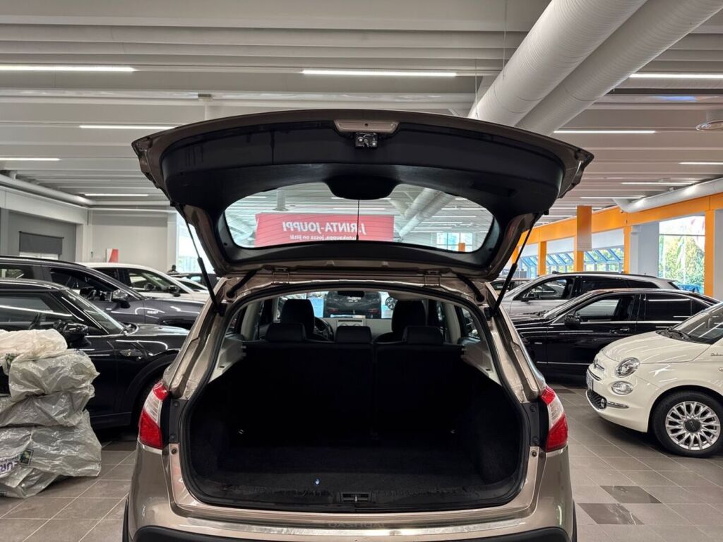 Nissan Qashqai 2013 Ruskea (beige)