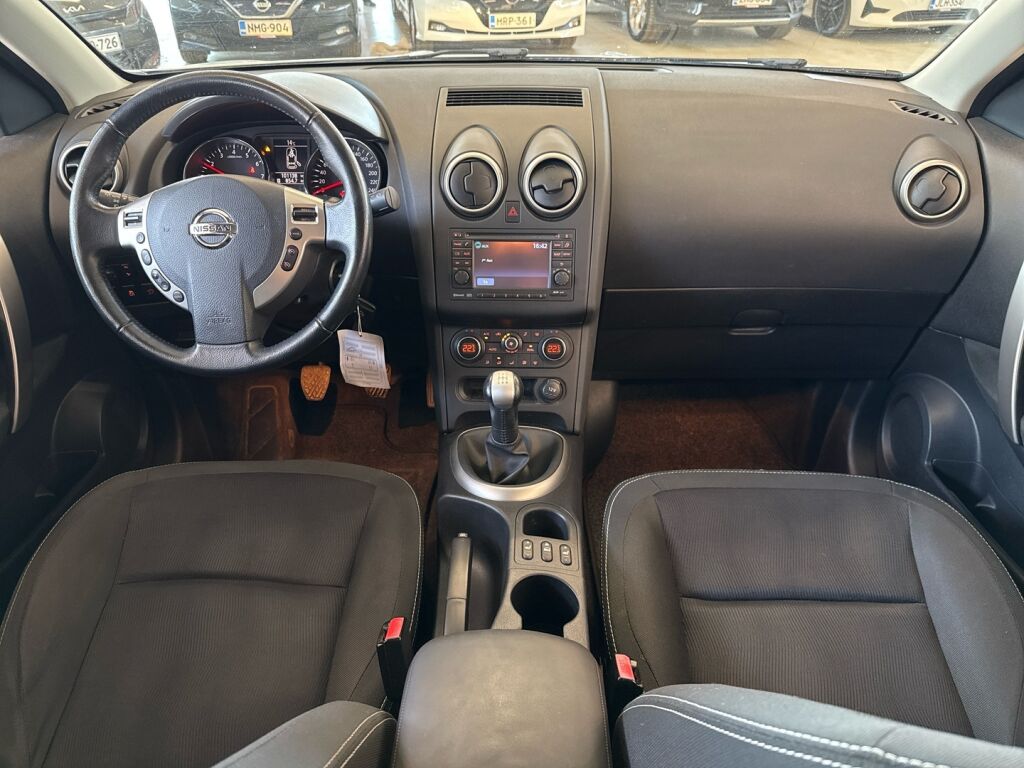 Nissan Qashqai 2013 Valkoinen