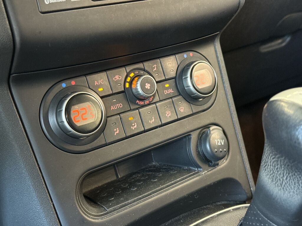 Nissan Qashqai 2013 Valkoinen