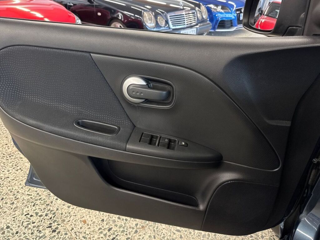 Nissan Note 2013 Sininen