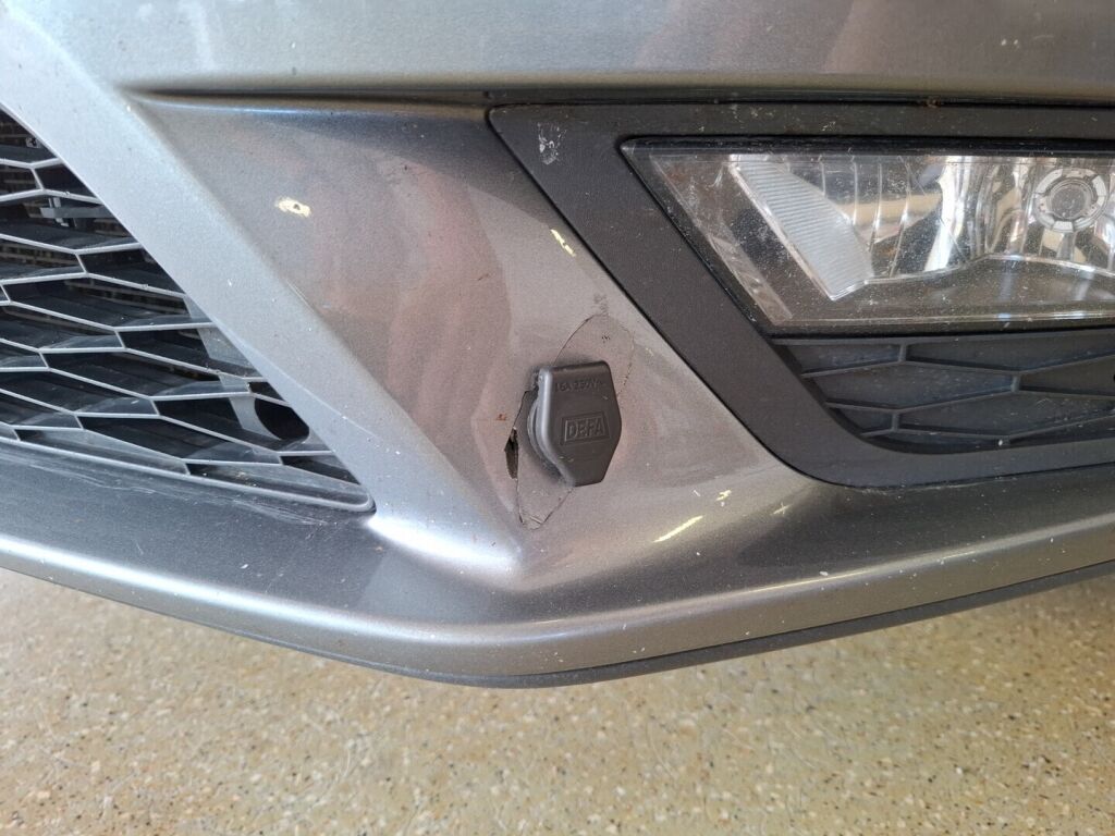 Seat Leon 2014 Harmaa