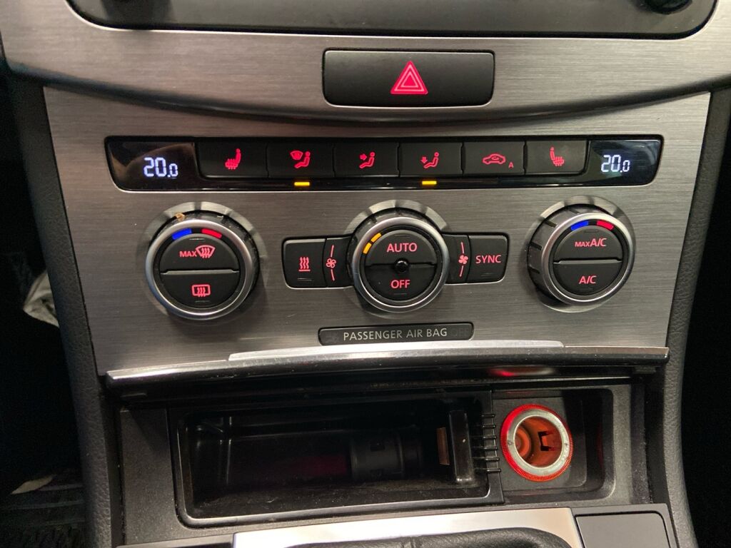 Volkswagen Passat 2013 Valkoinen