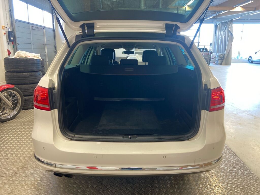 Volkswagen Passat 2013 Valkoinen