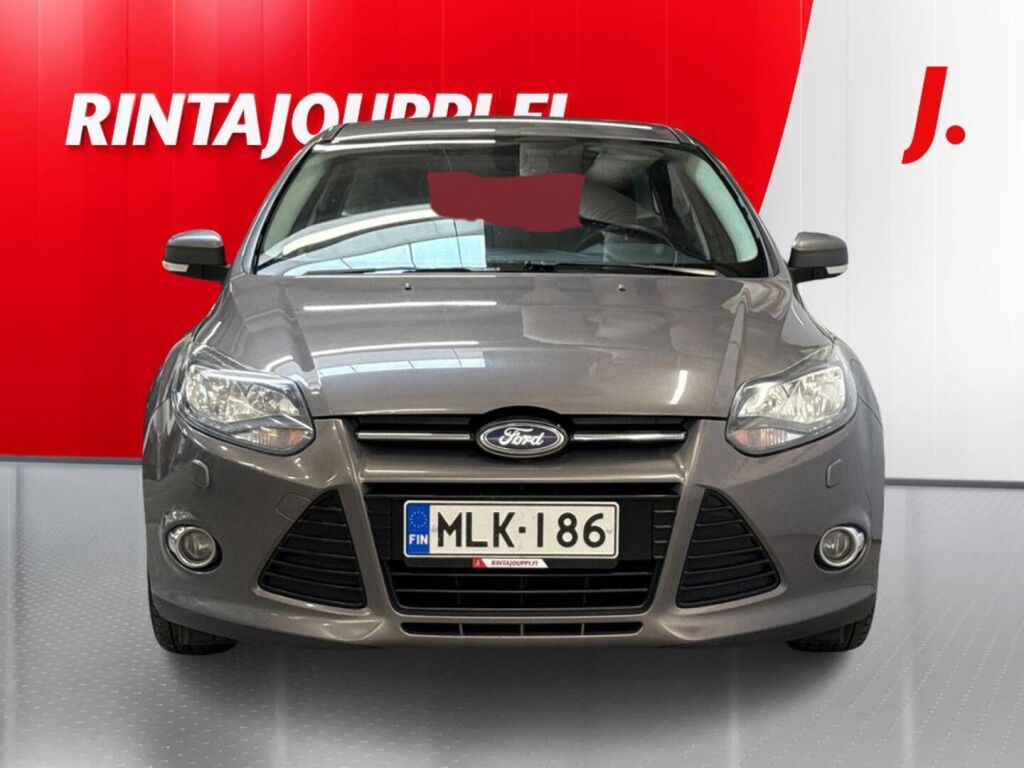 Ford Focus 2014 Ruskea (beige)