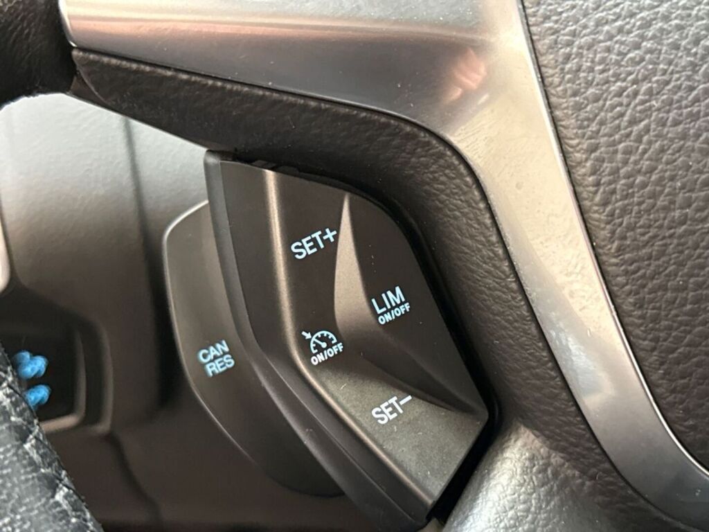 Ford Focus 2014 Ruskea (beige)