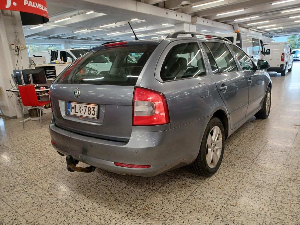 Skoda Octavia 2013 Hopea