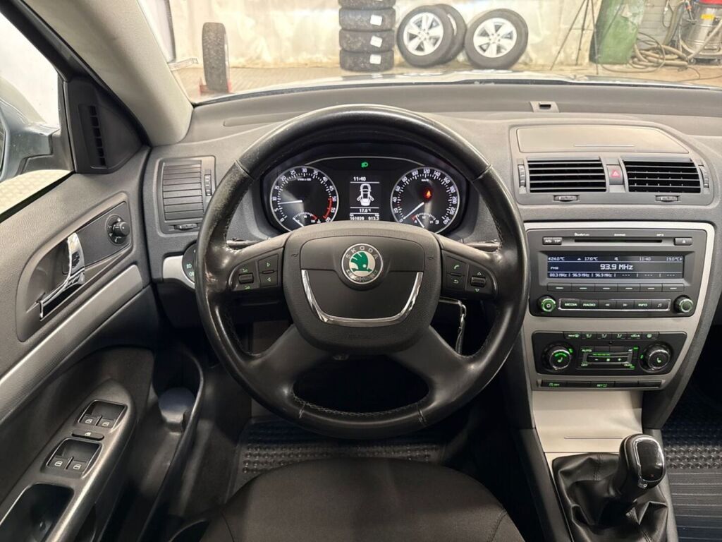 Skoda Octavia 2013 Hopea