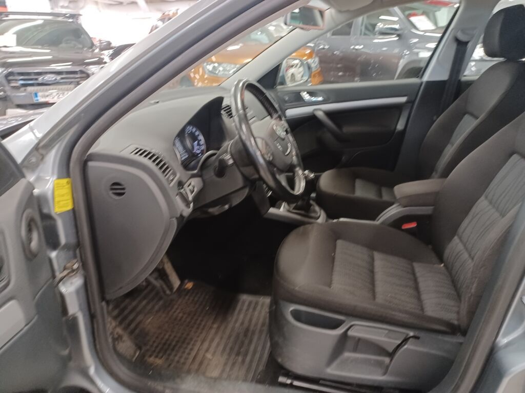 Skoda Octavia 2013 Hopea