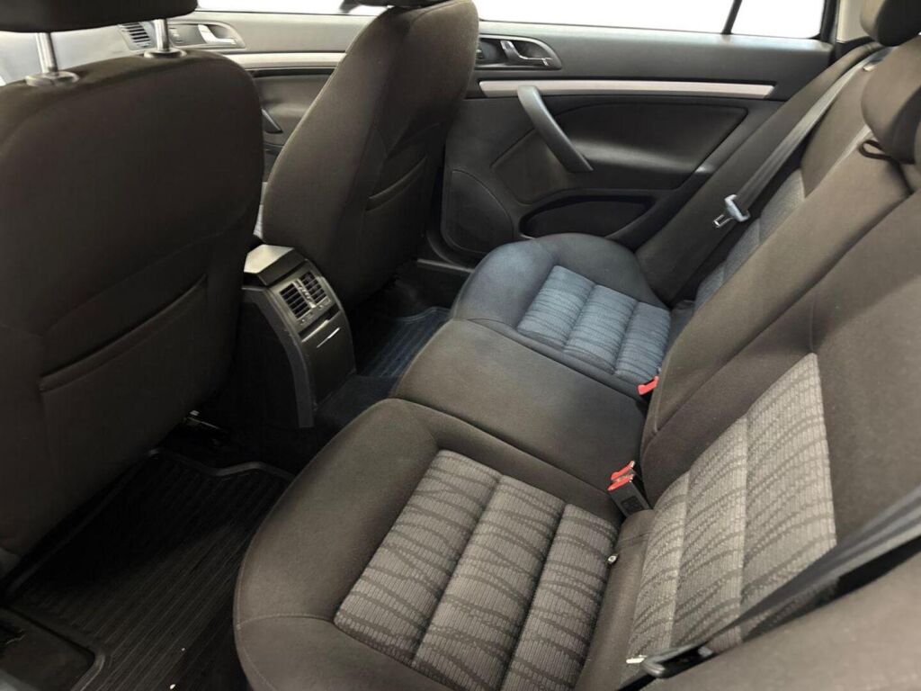 Skoda Octavia 2013 Hopea