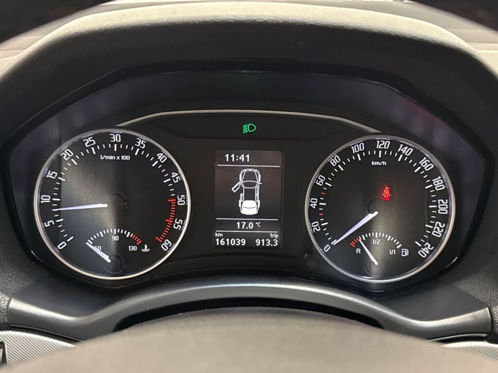 Skoda Octavia 2013 Hopea