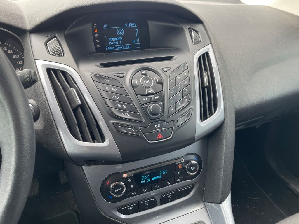 Ford Focus 2013 Musta
