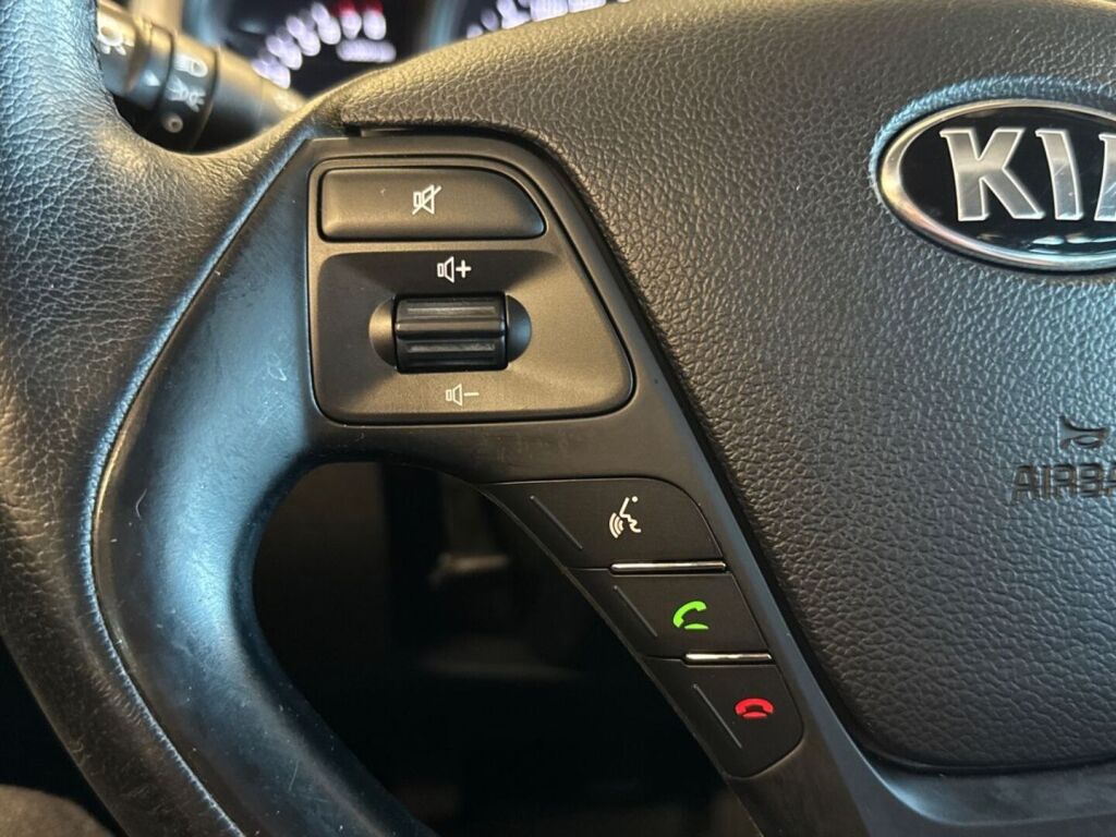 Kia Ceed 2013 Punainen