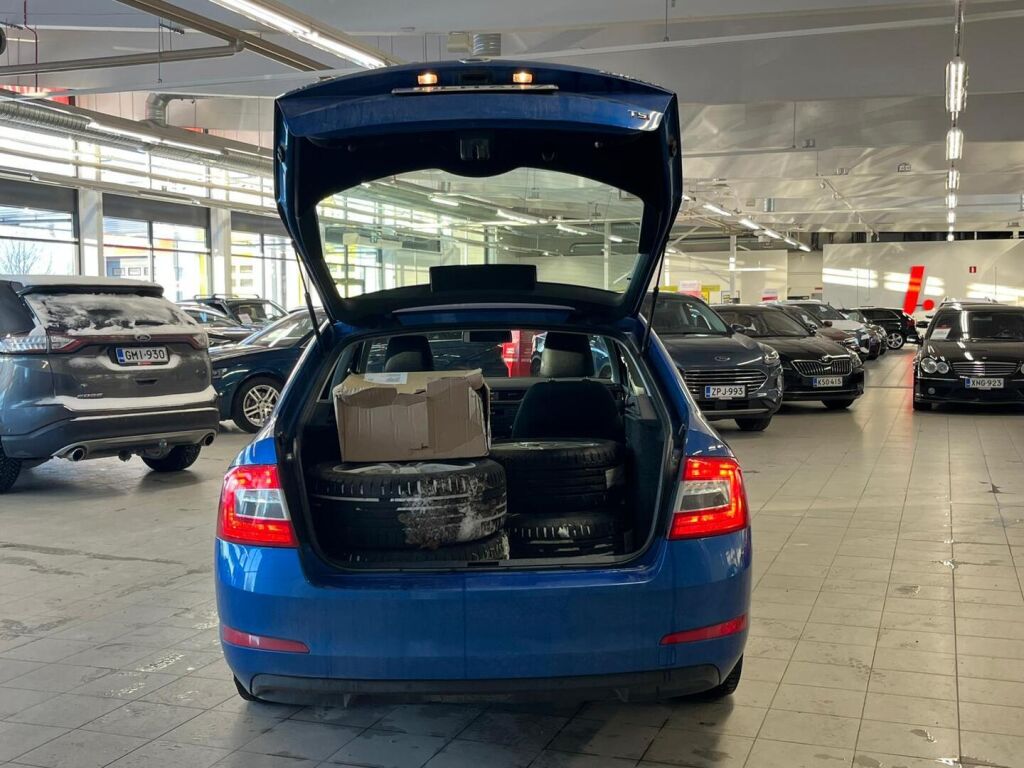 Skoda Octavia 2013 Sininen