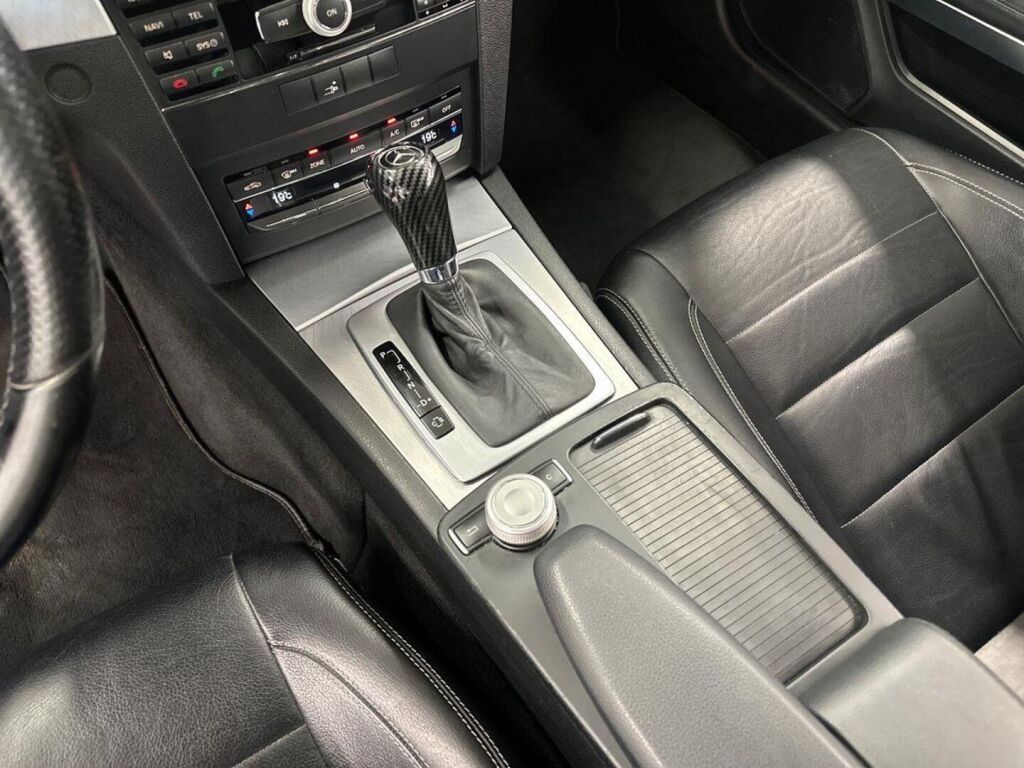 Mercedes-Benz E 2010 Harmaa