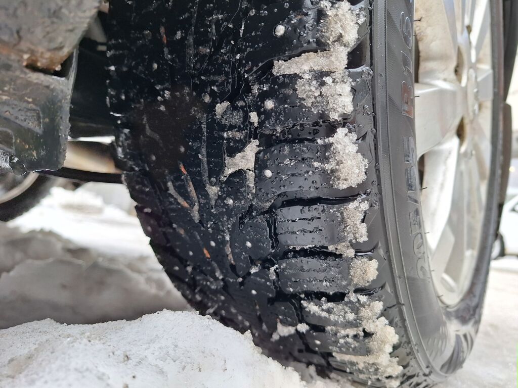 Toyota Auris 2007 Musta