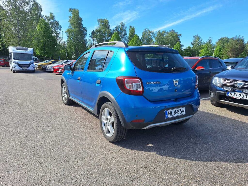 Dacia Sandero 2013 Sininen