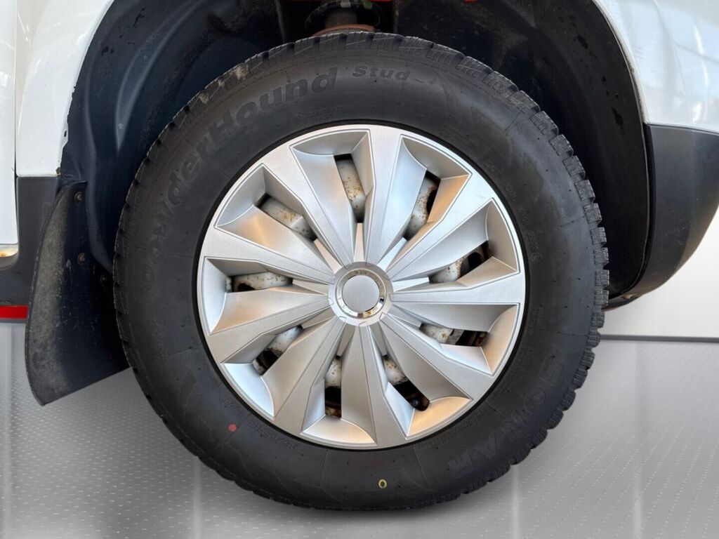 Dacia Duster 2013 Valkoinen