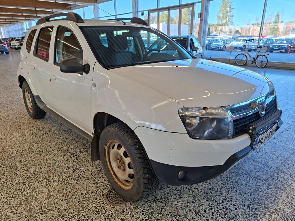 Dacia Duster 2013 Valkoinen