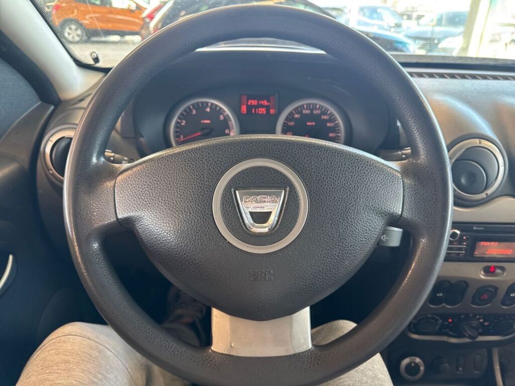 Dacia Duster 2013 Valkoinen